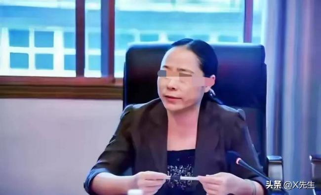 KTV包房里的副市长，她到底有多大胆