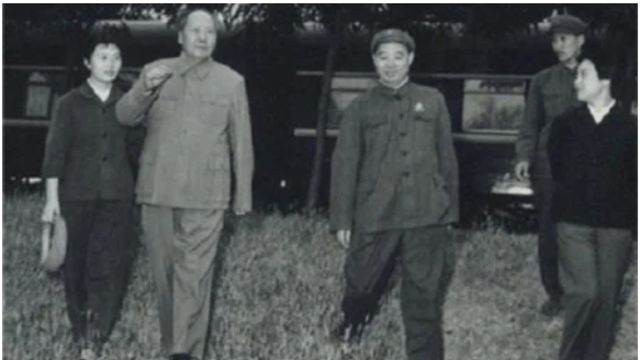 他是中南海总镖头  历经5代高层内斗血腥历史