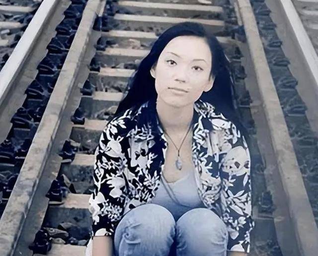 ����ɱ���ɷ�ķǳ�����Ů�α����� ��Ҫ������