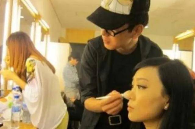 ����ɱ���ɷ�ķǳ�����Ů�α����� ��Ҫ������