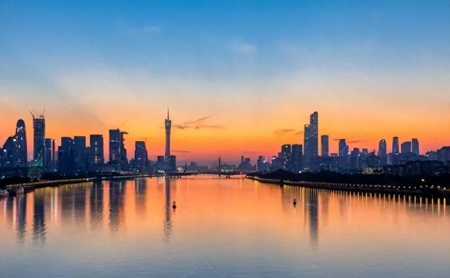 警惕67万亿!1988年“万元户”惨剧正重演 警惕67万亿!1988年“万元户”惨剧正重演