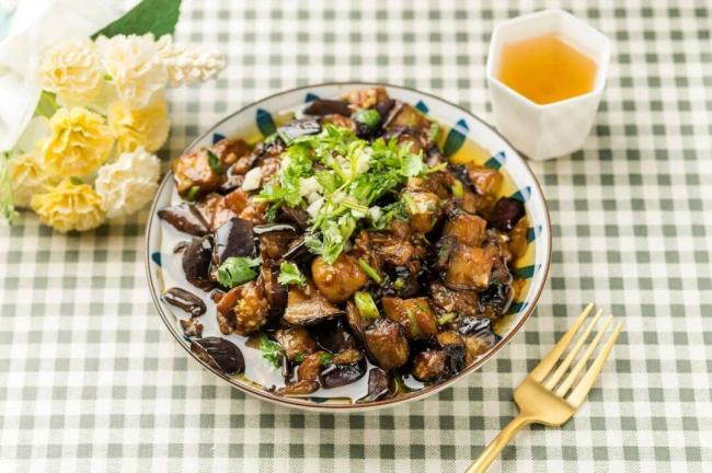 �� 6 ������Ϊ�������زˣ���ʵԼ���ڡ����͡�