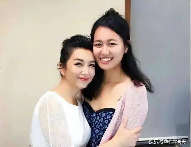 58岁江珊,再婚嫁田小洁,和女儿定居美国 58岁江珊,再婚嫁田小洁,和女儿定居美国