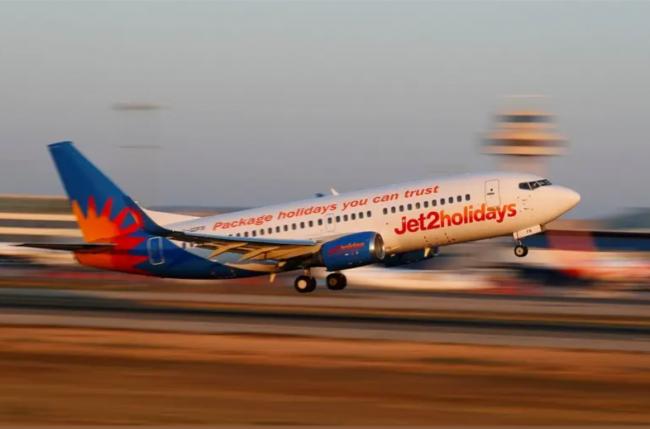 高空大乱斗 廉航乘客走道互殴 机舱见血急改降 高空大乱斗 廉航乘客走道互殴 机舱见血急改降