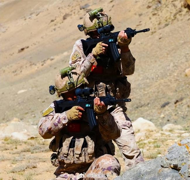 阿联酋国际特警赛 中国产枪械频卡弹引热议 阿联酋国际特警赛 中国产枪械频卡弹引热议