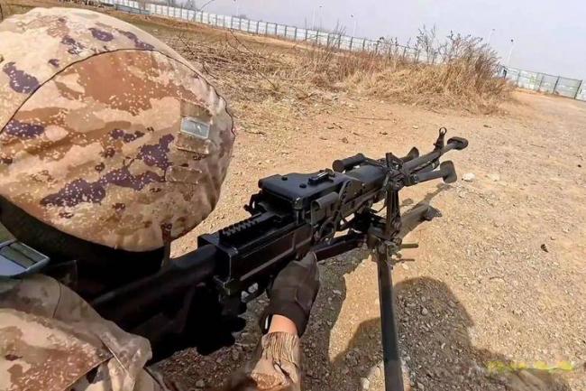 阿联酋国际特警赛 中国产枪械频卡弹引热议 阿联酋国际特警赛 中国产枪械频卡弹引热议