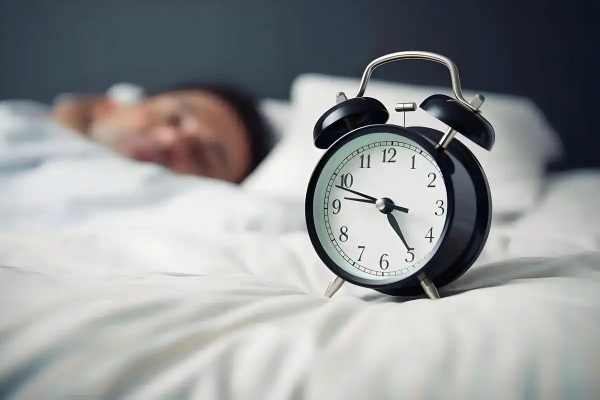 睡觉时,为什么总在凌晨3、4点醒来? 睡觉时,为什么总在凌晨3、4点醒来?