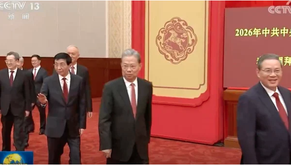 ���������鱩¶һ�У�����������Ȼ����