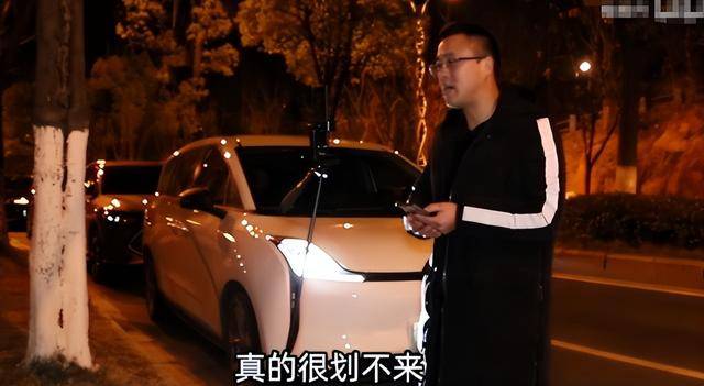 日踩8小时缝纫机，监狱工资多少？数字令人震惊