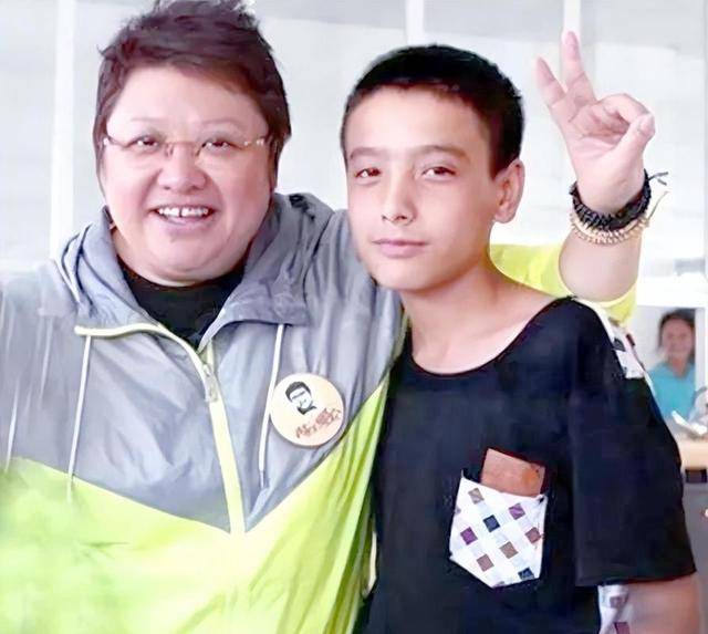 23年前缆车失事,被韩红收养的孩童,如今怎样 23年前缆车失事,被韩红收养的孩童,如今怎样