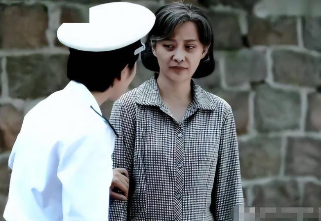 路边照上热搜:50岁梅婷视觉年龄63岁 网喊心酸 路边照上热搜:50岁梅婷视觉年龄63岁 网喊心酸