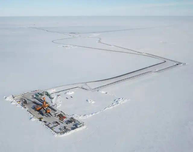 美国的4309吨“钢铁野兽”,突然倒塌 美国的4309吨“钢铁野兽”,突然倒塌