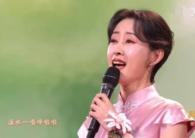 破百万点赞,今年春晚一个神级镜头诞生了 破百万点赞,今年春晚一个神级镜头诞生了