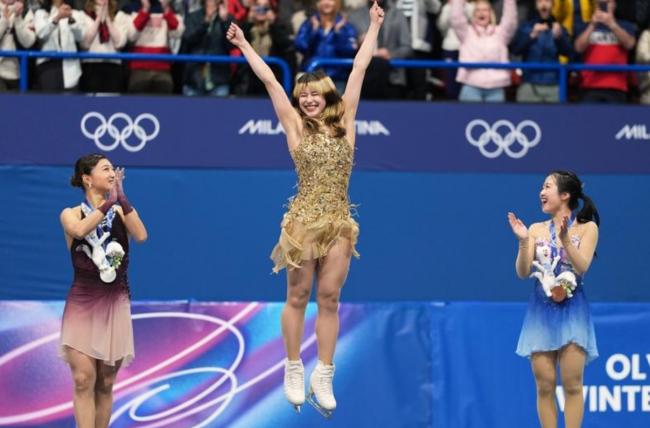 ������ͻ�Ƽл� ��24�����׶�Ů�ӻ�������