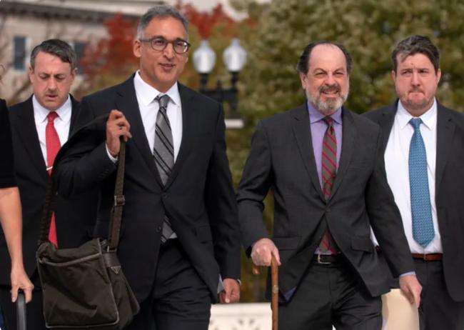 小虾米扳倒“杀人鲸”！他状告川普 竟然赢了