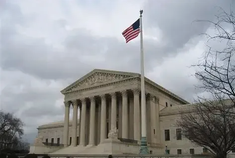 美最高法“背刺”川普,贸易战会停息么? 美最高法“背刺”川普,贸易战会停息么?