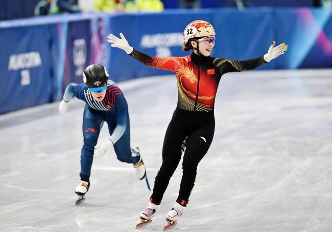 中国短道天才美少女惊艳冬奥赛场,韩国网友狂赞 中国短道天才美少女惊艳冬奥赛场,韩国网友狂赞