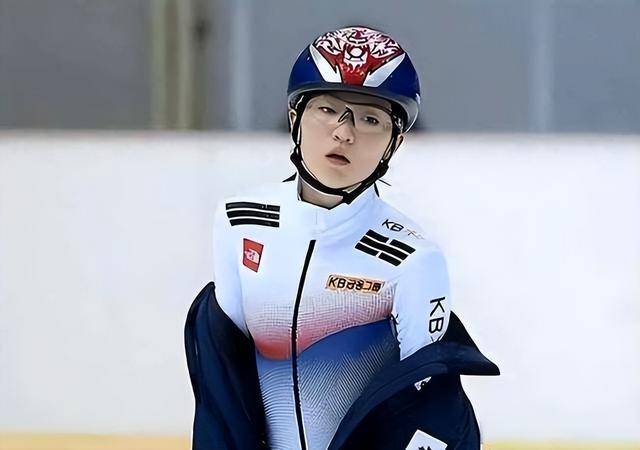 ���������ֺ�27�� �ڰ��������ϰѶ���ײ������