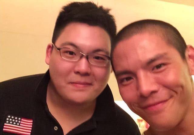 ����ĸ���ڵġ�������ү�����ӣ����Ѷ��˲�·