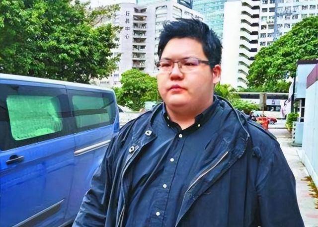 ����ĸ���ڵġ�������ү�����ӣ����Ѷ��˲�·