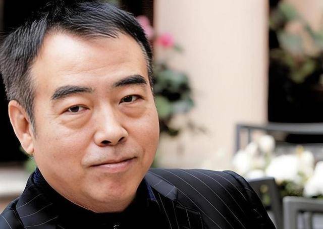 74��¿��������Ǻ�լ���꣬��5��ԪƤЬ�����