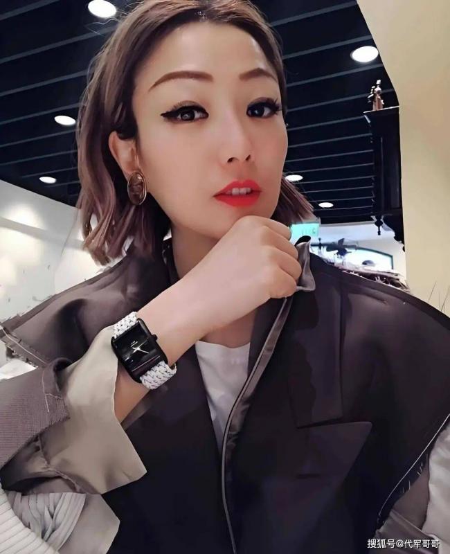 53岁郑秀文近况曝光 暴瘦让人心疼 53岁郑秀文近况曝光 暴瘦让人心疼