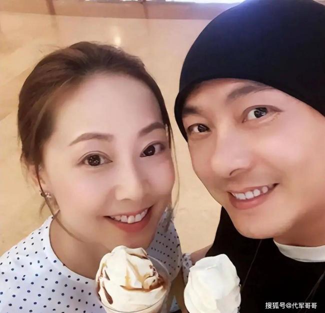 61岁张卫健近况 三场婚礼娶同一人却两度失子 61岁张卫健近况 三场婚礼娶同一人却两度失子