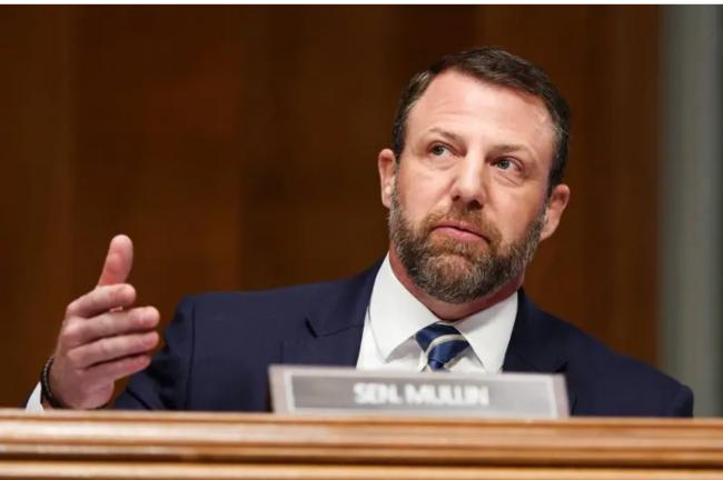 突发：川普开除国土安全部长诺姆 由他接任