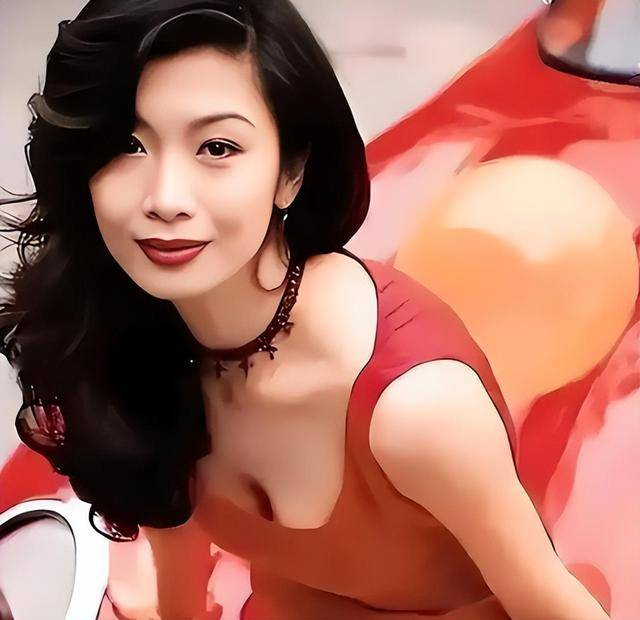 成龙称她是顶级美人，62岁220斤体重