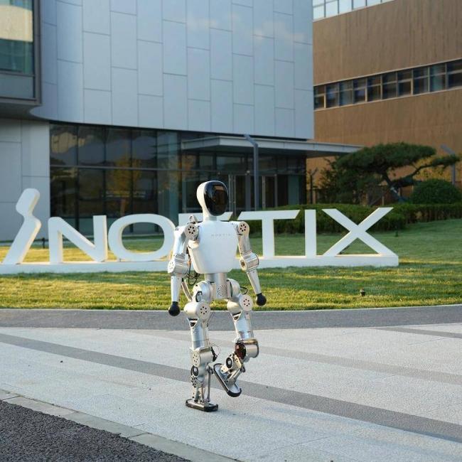 他，清华辍学3年，从生活费2000元到身价数亿