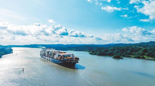 �������ӹܸۿ� ��������20����Ԫ