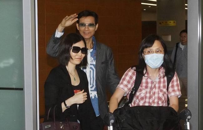 ����������ͷ̫���ѹ�֣����Ը��30������ū