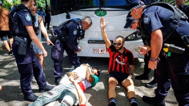 ����Ů�㱻���� 5��Ա��������ϸ���ع�