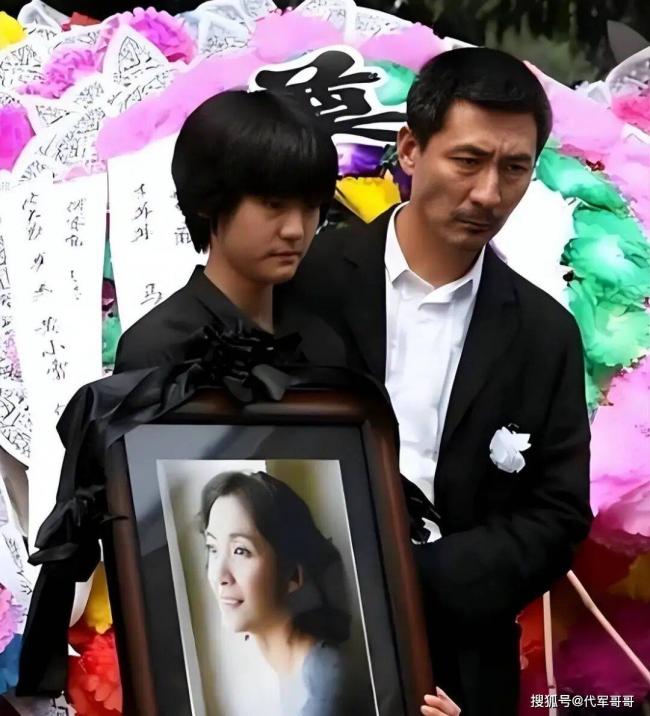 57�ꡰԪ���������ع� Ȣ�廪��Ů �����Ҹ�