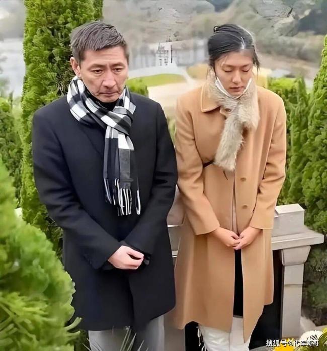 57�ꡰԪ���������ع� Ȣ�廪��Ů �����Ҹ�