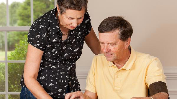 老人“黄金体重”已公布? 不是120斤 而是这数 老人“黄金体重”已公布? 不是120斤 而是这数