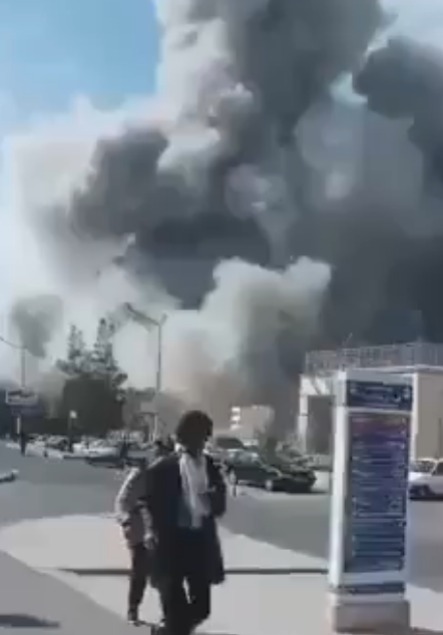 美军狂轰伊朗“生命线”恐怖影片曝光 美军狂轰伊朗“生命线”恐怖影片曝光