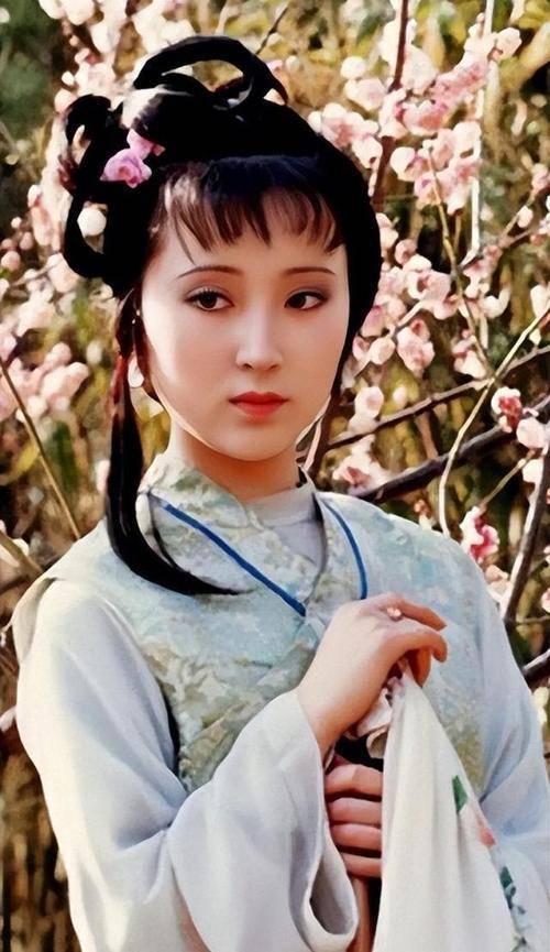 �ܺ���Ĺ�ؽ��� Ĺ��ǰ����һ�仰������˼