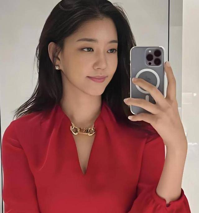 �ر���ǿС��������ͷȴ˵���Ҷ�Ǯ����û��Ȥ