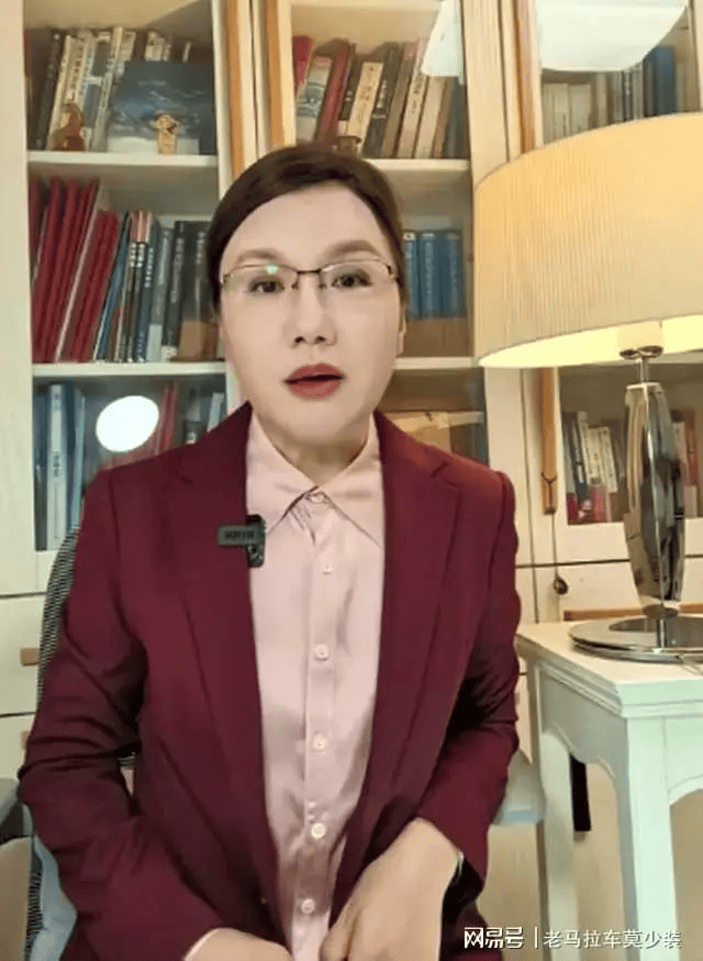 ��λ�й�ר�ұ�CIA���ϵĻ��ԣ��ó��״�����