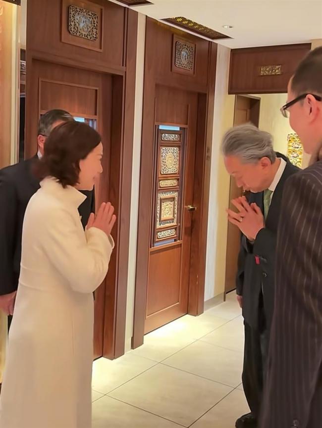 49���̷��ߵ��ݻ��ɽ�ɼͷ򣬴��Ų�������