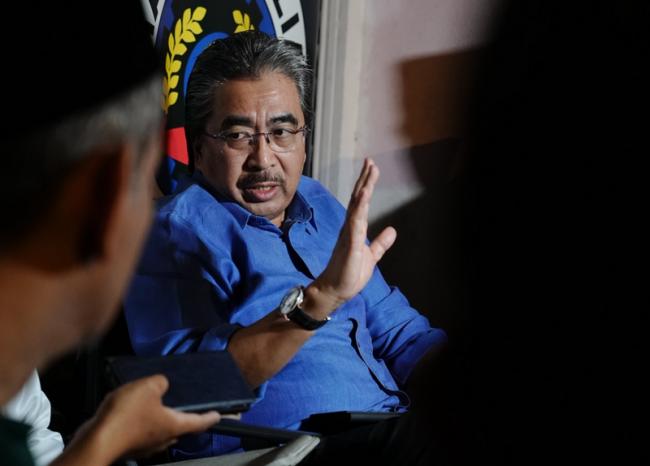 �ն��������˵�һǹ�����������ջ���