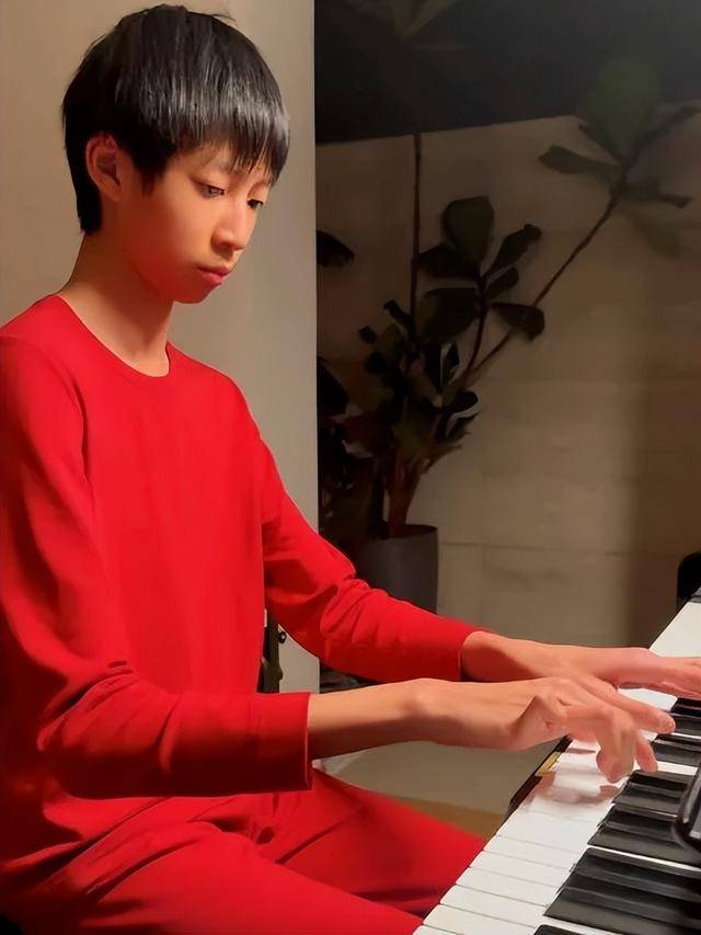 姚晨离婚原因发酵 两任丈夫都有一个共同点