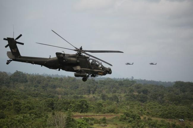 出动战机与直升机!美军猛轰霍尔木兹海峡 出动战机与直升机!美军猛轰霍尔木兹海峡