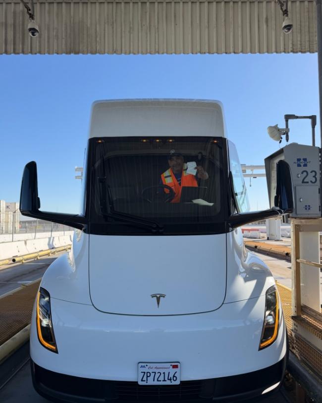 ��˹��������Semi���������� �Լ�˾���޲�����