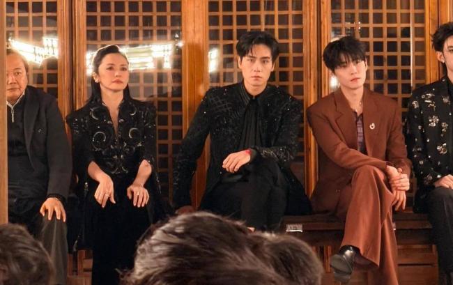 姚晨离婚风波后首露面,全程冷脸神态紧绷 姚晨离婚风波后首露面,全程冷脸神态紧绷