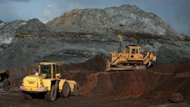 �ڹ����ں����46�ھ���ϡ��αװ������˽����