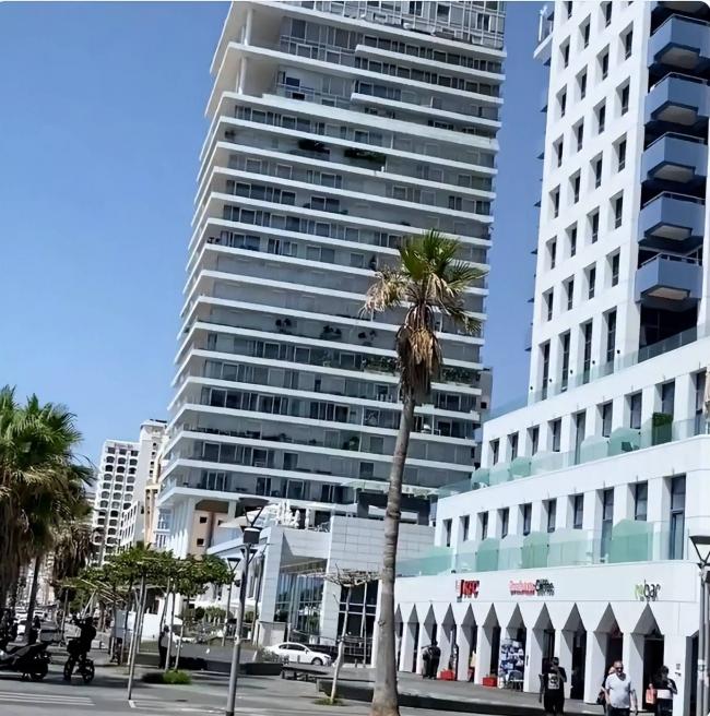 �뿪��������ȥ����ɫ�У����׿�����̫�˱���