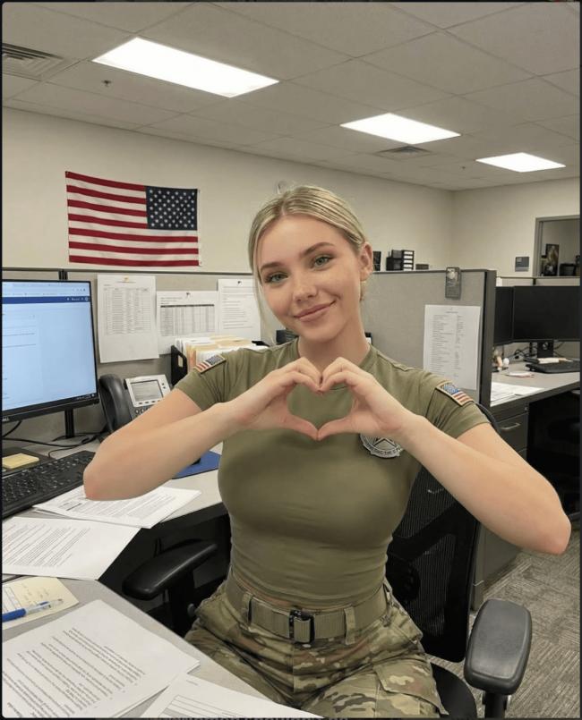 ������Ů���ĸ��¿��������˿��Meta��ҹ��ɱ