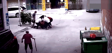 人贩子“梅姨”细节披露越多 越觉得可怕